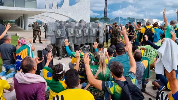 No Ceu da Patria Nesse Instante 1mb